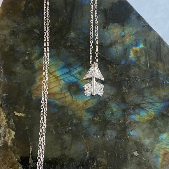 Sterling Silver 925 ATI Very Dainty Tiny Round CZ Arrow Pendant Necklace 18" - Picture 6 of 16